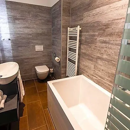 Premium By Gs 4* München