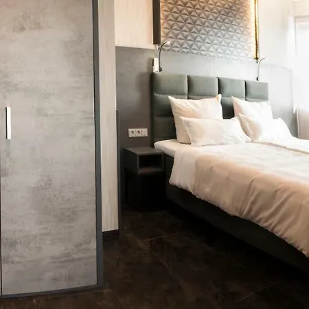 Hotell Premium By Gs 4*