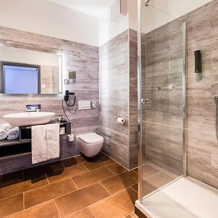 Premium By Gs 4* Munich